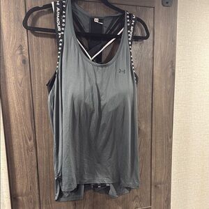 Under Armour Gray Sleeveless Tank Top with Matching Bra and Leggings